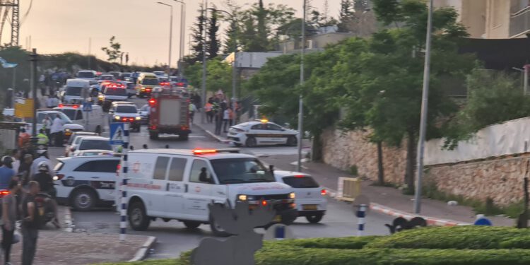 פיצוצים עזים של בלוני חמצן בצפת