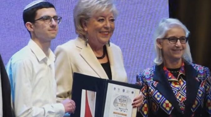 חתן התנ"ך הארצי השנה: דביר מרצבך, תלמיד ישיבת אמית צפת