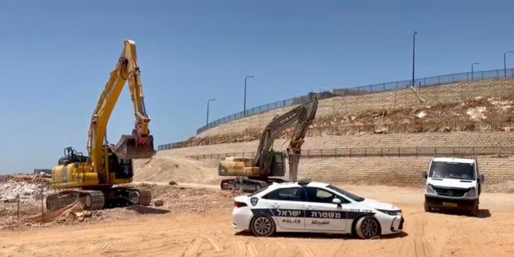 דחפורים בצפת הושבתו על ידי עבריינים לגבית דמי חסות