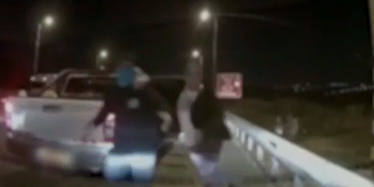 סרטון: תושב צפת בן 30 הותקף במוטות ברזל בכביש