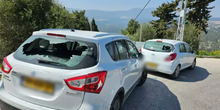 שמשות כלי רכב נופצו בצפת