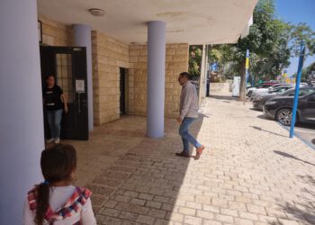 בניין בית הספר נסגר מחשש לקריסה וראש העיר פיזר הבטחות ללא כיסוי