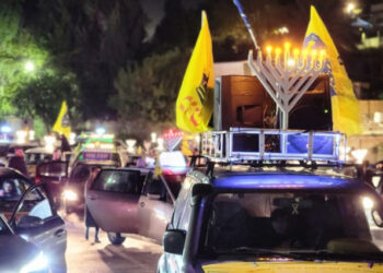 200 רכבים בשיירת האור ארוכה בצפת