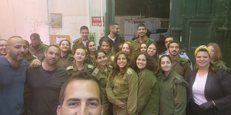 תיקחו על עצמכם להיות שגרירים ולעזור לנו לגייס תרומות