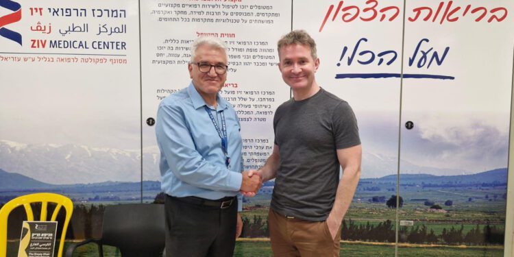 העיתונאי הבריטי שתמך בישראל הגיע לביקור בצפת